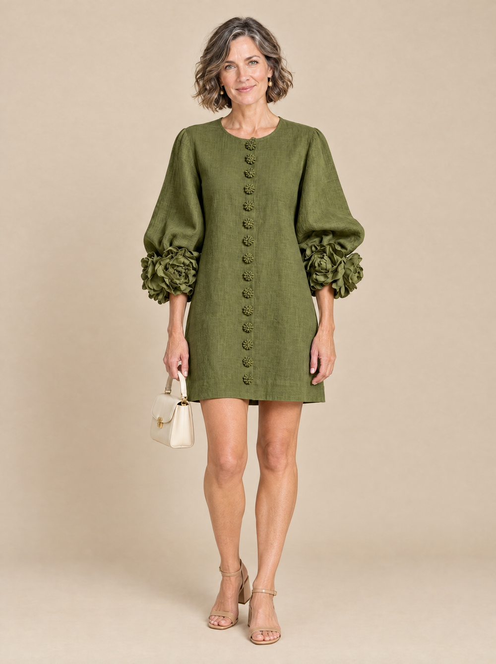 Vestido Corto con Botones de Flor Celia – Verde Oliva