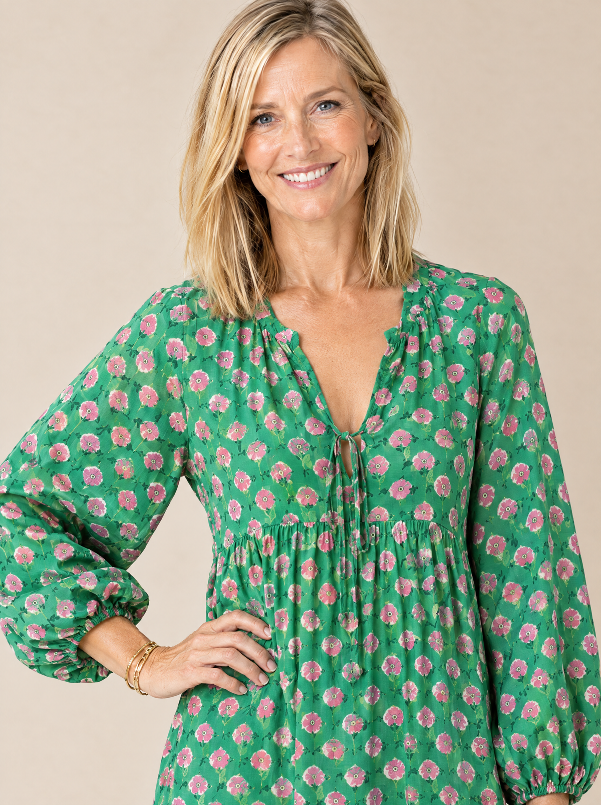Vestido Midi de Flores con Volantes Julia – detalle del tejido