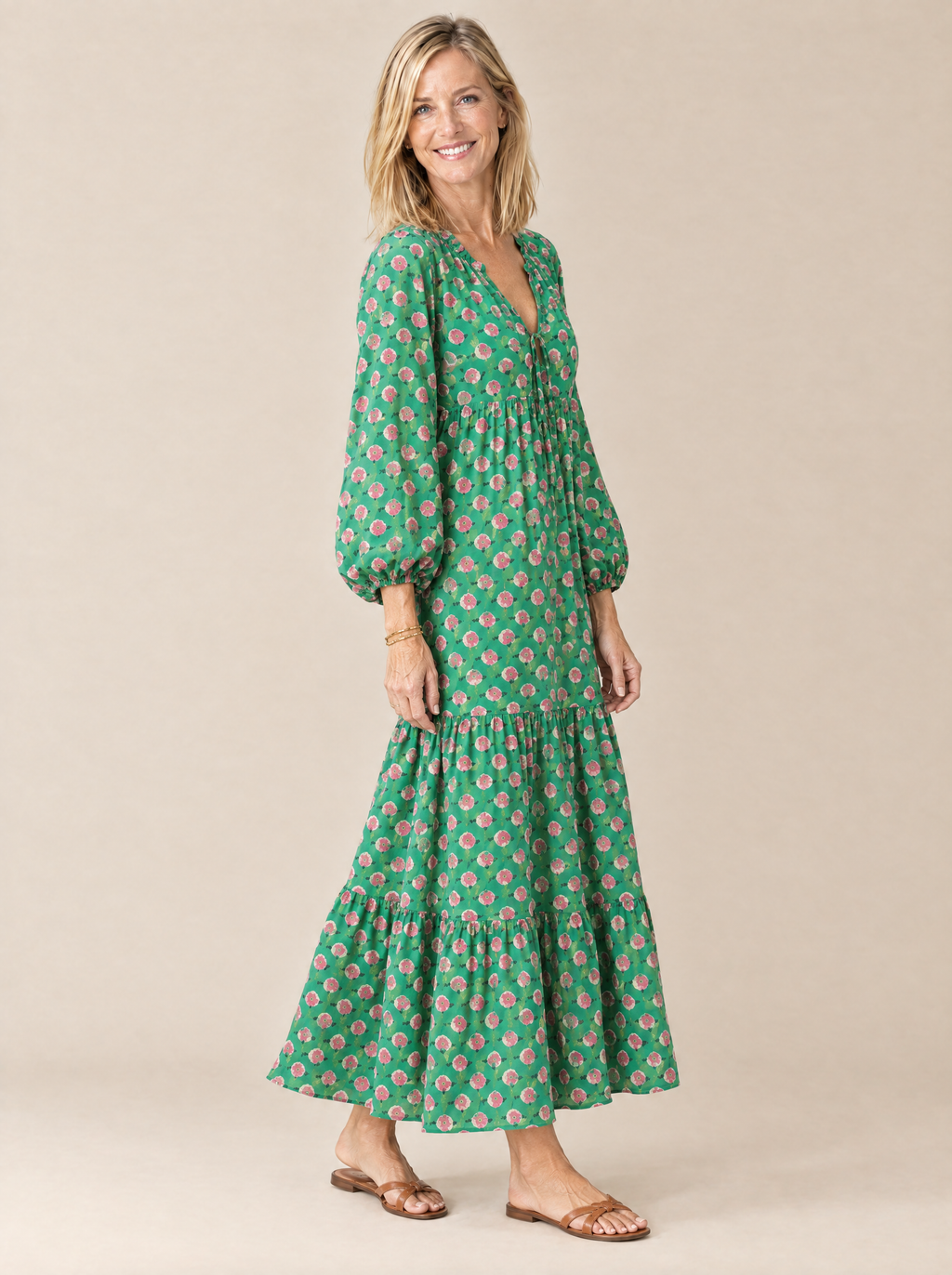 Vestido Midi de Flores con Volantes Julia – de lado