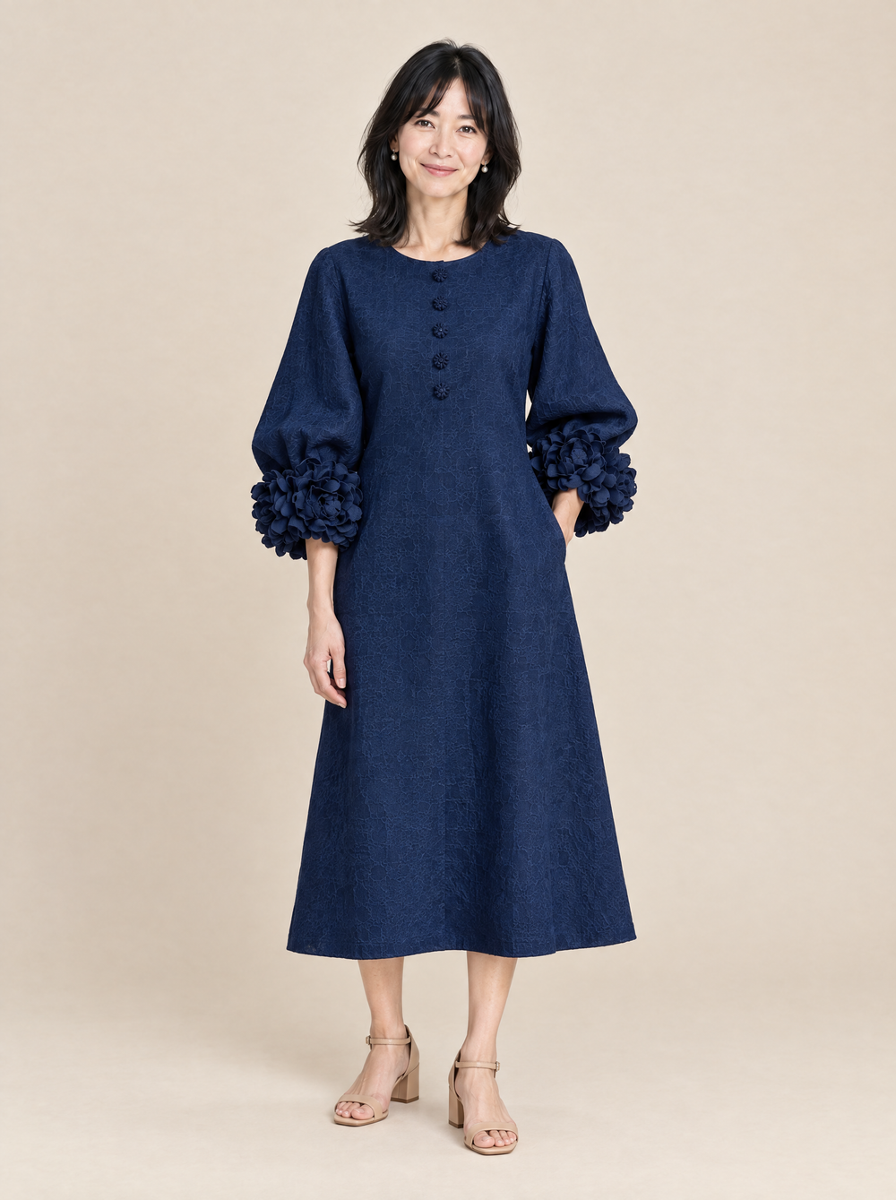 Vestido Midi con Puños de Rosa Julieta – Azul Marino
